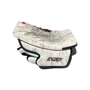 CCM Extreme Flex 4 (Roope Taponen), SR, käytetty maalivahdin kilpi