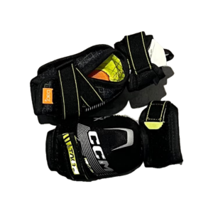 CCM Tacks XF Pro, YTH S, käytetyt kyynärsuojat